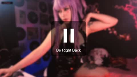 ...  ... online show from 01/03/25, 06:22