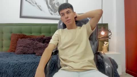 Snapshot of the_mark_king chatting on 02/22/26, 05:00 T H E M A R K K I N G online show from 02/22/26, 05:00