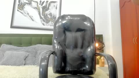 Snapshot of the_mark_king chatting on 05/12/26, 05:32 T H E M A R K K I N G online show from 05/12/26, 05:32