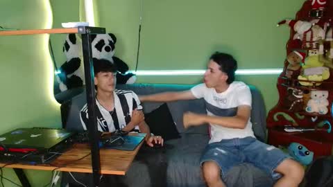 Snapshot of the_muderer chatting on 11/26/25, 06:42 murderer online show from 11/26/25, 06:42