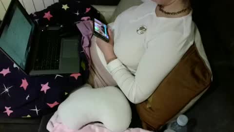 Stephan 34  Cassandra 25 online show from 04/12/26, 08:47