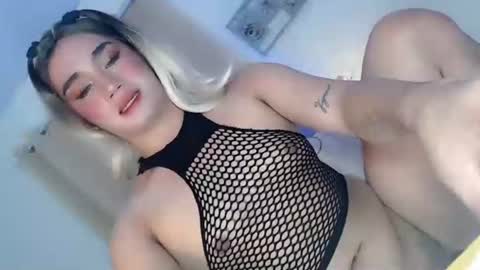 Snapshot of the_naughty_kyra chatting on 09/21/25, 10:50 the_naughty_kyra online show from 09/21/25, 10:50