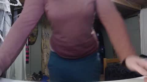 Ekye online show from 10/12/25, 03:44