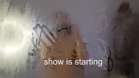 Snapshot of the_pussy_boulevard chatting on 06/13/26, 01:03 Anna online show from 06/13/26, 01:03