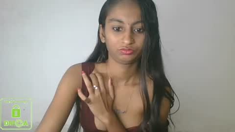 Snapshot of the_right_girl chatting on 01/08/25, 01:52 Suzan Sexy online show from 01/08/25, 01:52
