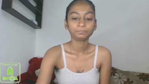 Snapshot of the_right_girl chatting on 02/19/25, 04:12 Suzan Sexy online show from 02/19/25, 04:12