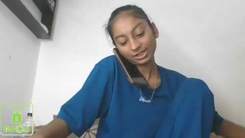 Snapshot of the_right_girl chatting on 03/10/25, 07:10 Suzan Sexy online show from 03/10/25, 07:10