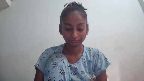 Snapshot of the_right_girl chatting on 01/12/26, 03:56 Suzan Sexy online show from 01/12/26, 03:56