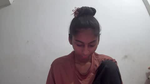 Snapshot of the_right_girl chatting on 03/03/26, 08:20 Suzan Sexy online show from 03/03/26, 08:20