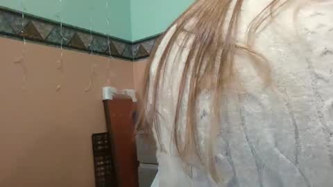 Snapshot of the_sam_ chatting on 01/13/25, 11:49 the_sam_ online show from 01/13/25, 11:49