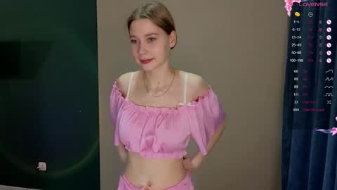 Snapshot of the_vickky chatting on 02/13/26, 05:31 Vicky online show from 02/13/26, 05:31