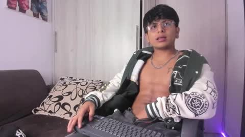 Danny online show from 09/25/25, 03:54