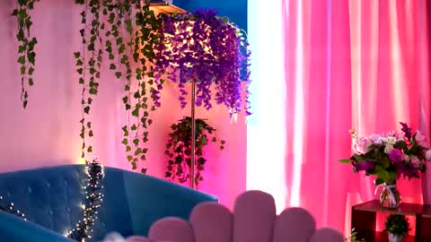 Ayana online show from 10/19/25, 09:32