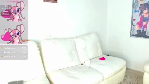 Snapshot of thebadwolf818 chatting on 11/12/25, 02:06 thebadwolf818 online show from 11/12/25, 02:06