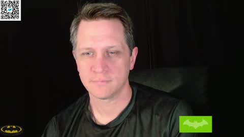 Snapshot of thebatandthecat10 chatting on 05/07/26, 04:01 ISABELLA or MATT online show from 05/07/26, 04:01