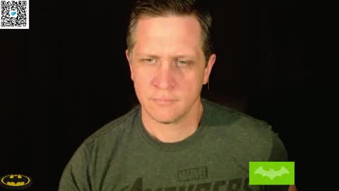 Snapshot of thebatandthecat10 chatting on 05/11/26, 01:55 ISABELLA or MATT online show from 05/11/26, 01:55