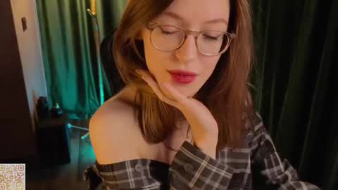 Emma 3 online show from 02/05/26, 10:09