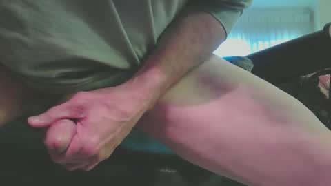 Snapshot of thebest14u chatting on 02/16/25, 10:10 thebest14u online show from 02/16/25, 10:10