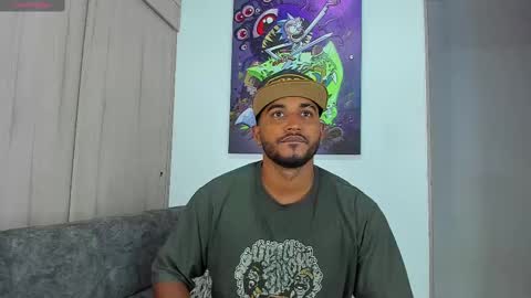 Snapshot of theblack_frank chatting on 03/06/25, 10:52 theblack_frank online show from 03/06/25, 10:52