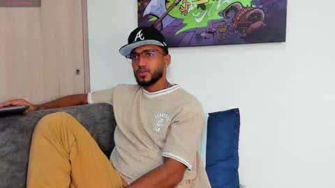 Snapshot of theblack_frank chatting on 12/04/25, 01:31 theblack_frank online show from 12/04/25, 01:31