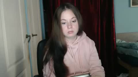 raissa online show from 11/01/25, 12:07