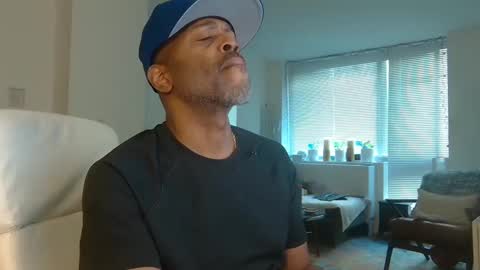 Snapshot of theblacklordmaster chatting on 01/24/25, 06:46 theblacklordmaster online show from 01/24/25, 06:46