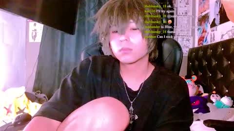 Snapshot of thebluesky_18 chatting on 06/10/26, 10:36 thebluesky_18 online show from 06/10/26, 10:36