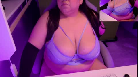 TheBouncingBetty online show from 05/01/26, 12:15