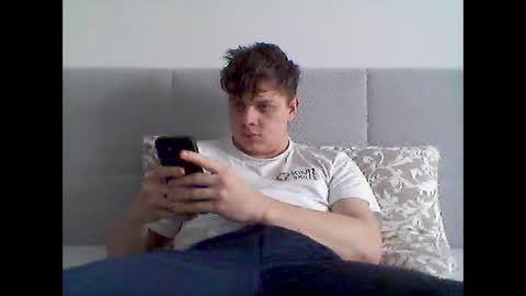 thecuteguy144949 online show from 02/11/25, 11:21