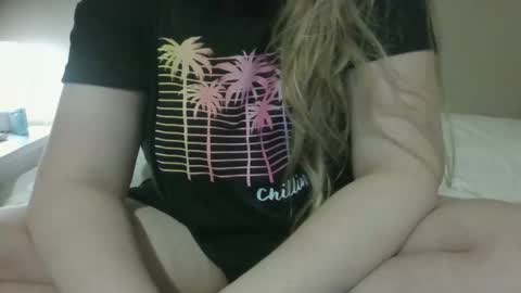 Snapshot of thedancingalien chatting on 01/06/25, 11:31 Kassandra Grant online show from 01/06/25, 11:31