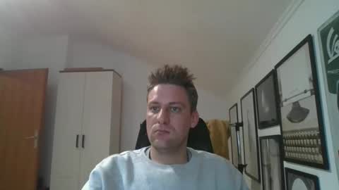 Snapshot of thedon2123 chatting on 12/01/24, 06:30 thedon2123 online show from 12/01/24, 06:30