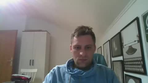 Snapshot of thedon2123 chatting on 12/30/24, 04:19 thedon2123 online show from 12/30/24, 04:19