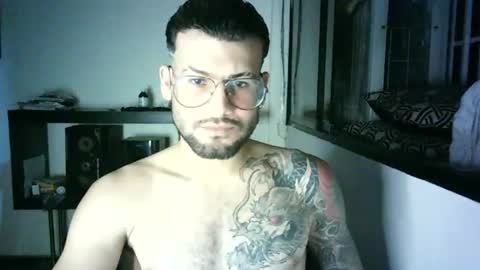 Snapshot of thedragonboyxxx chatting on 07/04/26, 04:40 thedragonboyxxx online show from 07/04/26, 04:40