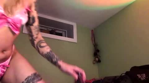 KIng Venus online show from 01/25/25, 02:58