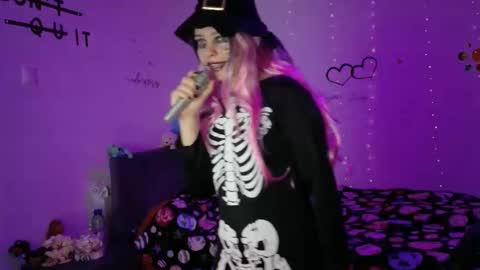 TheFarmergirl online show from 11/01/25, 06:15