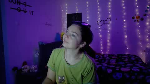 TheFarmergirl online show from 11/02/25, 04:37