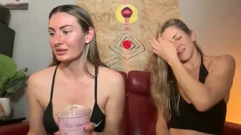 Alyssa Rhoades online show from 04/06/26, 02:09