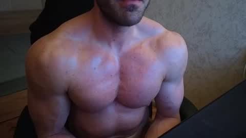 Snapshot of thefitgiant chatting on 03/03/25, 11:14 Vince online show from 03/03/25, 11:14