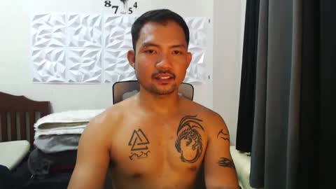 Snapshot of thefriskyasian chatting on 12/09/24, 01:45 Jaycee online show from 12/09/24, 01:45