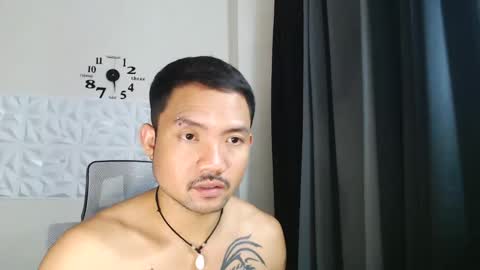 Snapshot of thefriskyasian chatting on 12/17/24, 08:32 Jaycee online show from 12/17/24, 08:32