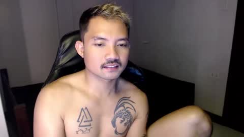 Snapshot of thefriskyasian chatting on 01/15/25, 01:23 Jaycee online show from 01/15/25, 01:23