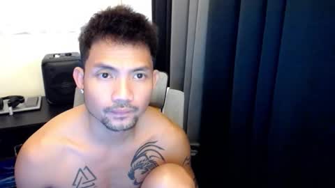 Snapshot of thefriskyasian chatting on 09/16/25, 05:41 Jaycee online show from 09/16/25, 05:41