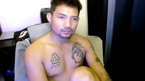 Snapshot of thefriskyasian chatting on 09/18/25, 03:14 Jaycee online show from 09/18/25, 03:14