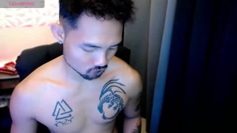 Snapshot of thefriskyasian chatting on 10/10/25, 10:42 Jaycee online show from 10/10/25, 10:42