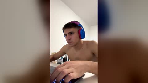 Snapshot of thefuckboy316615 chatting on 05/21/26, 08:27 thefuckboy316615 online show from 05/21/26, 08:27