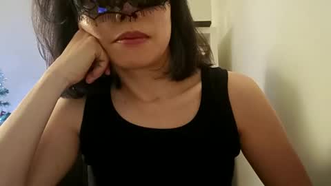 Snapshot of thefunlovingcriminals chatting on 12/21/25, 12:34 The Fun Loving Criminals online show from 12/21/25, 12:34