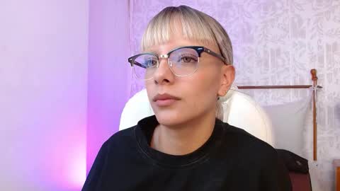 Peyton online show from 12/02/25, 03:23