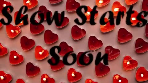 Snapshot of thegoldenbud420 chatting on 05/19/26, 11:44 CoupleInBloom online show from 05/19/26, 11:44