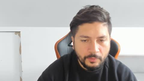 Snapshot of theguardian7 chatting on 10/30/25, 08:05 theguardian7 online show from 10/30/25, 08:05