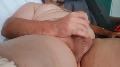 Snapshot of thehornyman916 chatting on 07/09/26, 04:44 thehornyman916 online show from 07/09/26, 04:44